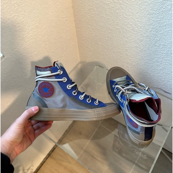 Converse - Picture 3 of 4